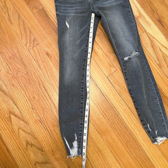 Kut from the Kloth Connie ankle jeans - Picture 3 of 7